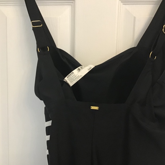 Krista One Piece Black & White Swimsuit size 18WD - Picture 4 of 4